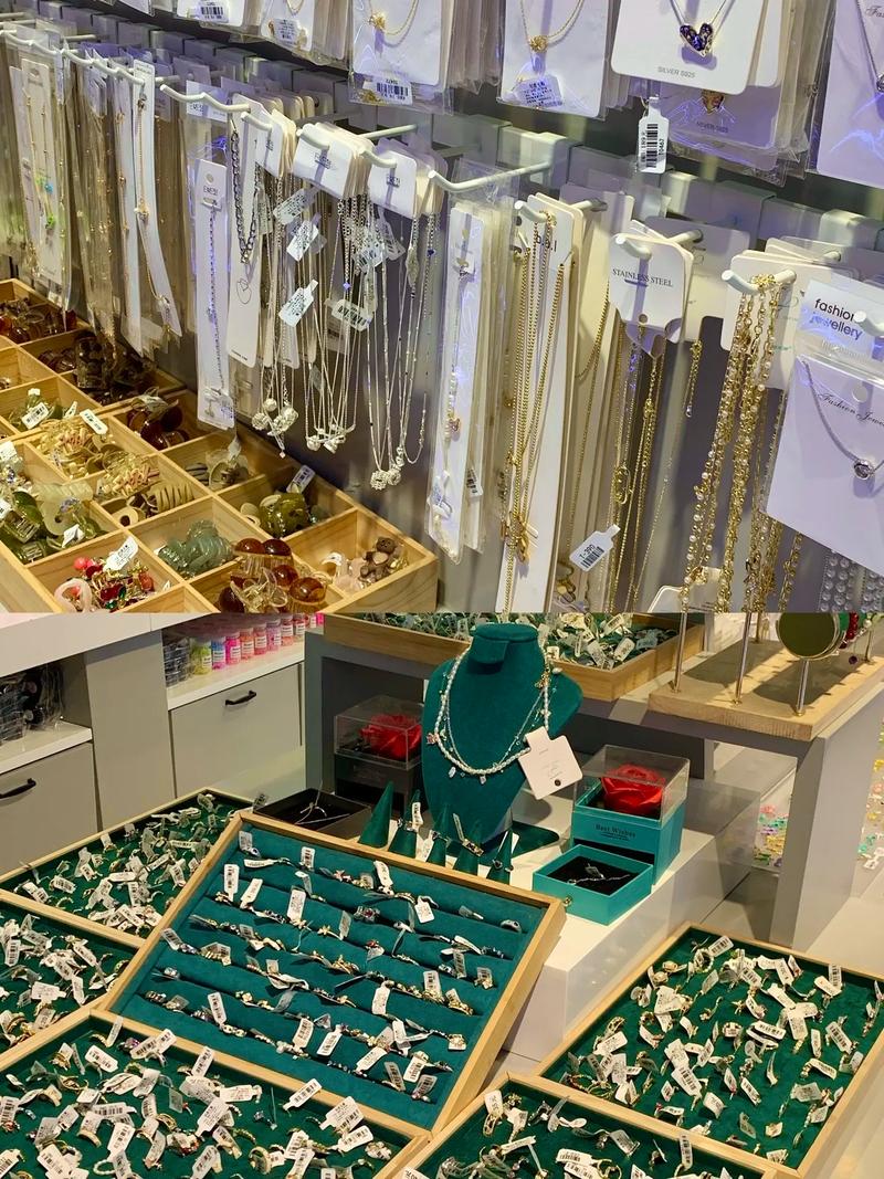 義烏小商品集合店來濱江道啦.