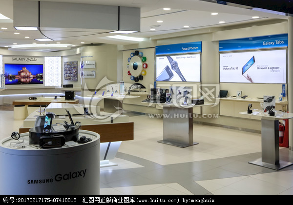 機(jī)場(chǎng)電子產(chǎn)品與日用百貨專賣店 現(xiàn)代旅行者的出行良伴